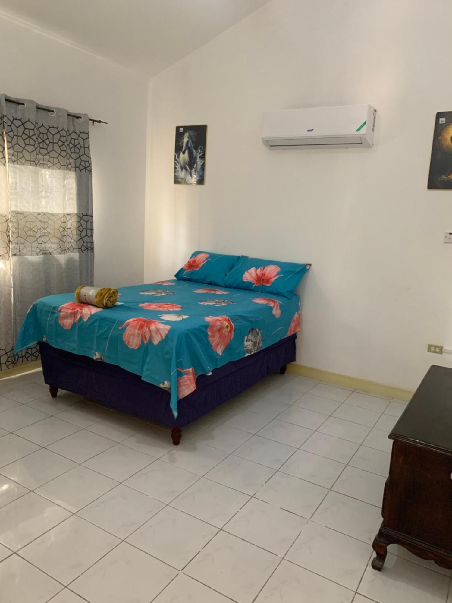 Caribbean Escape Otel Portmore Dış mekan fotoğraf